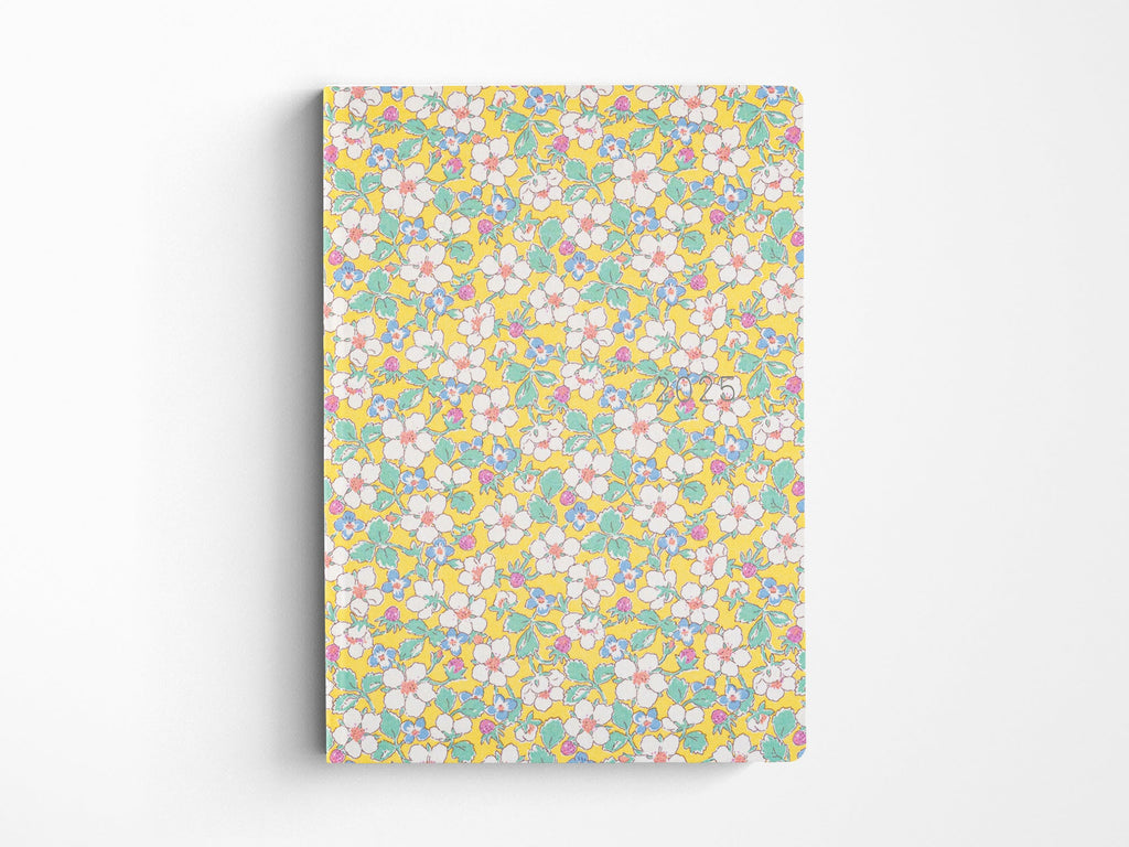 Hobonichi Techo Hon A5 2025 - Liberty Fabrics Paysanne Blossom