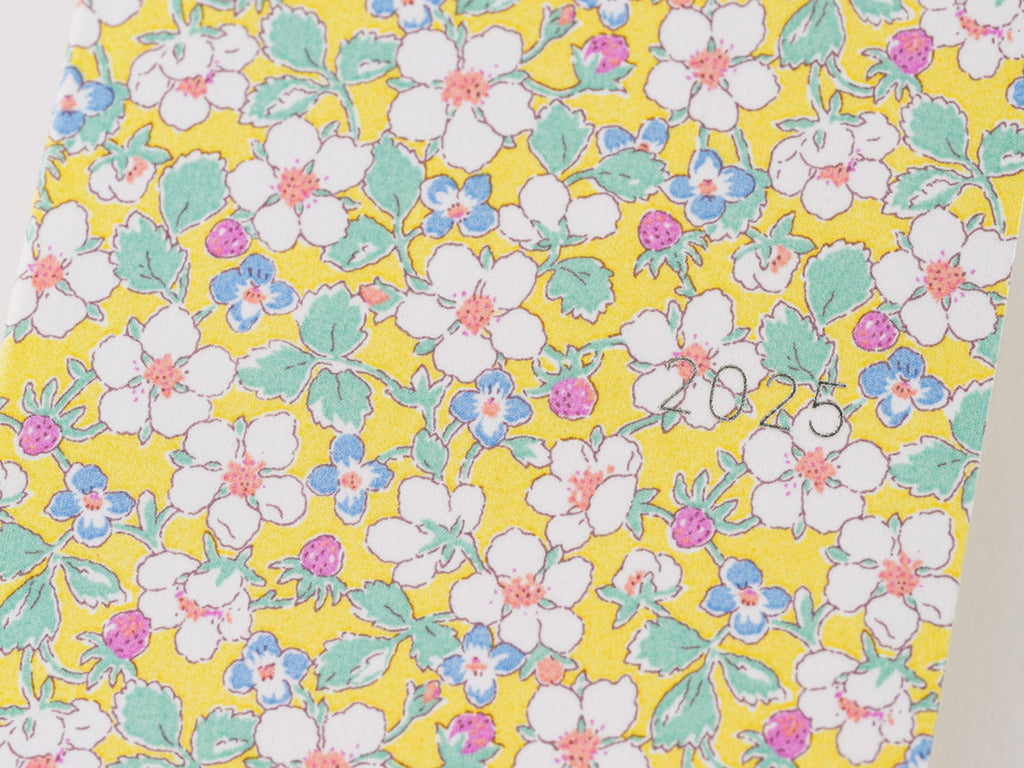 Hobonichi Techo Hon A6 2025 - Liberty Fabrics Paysanne Blossom