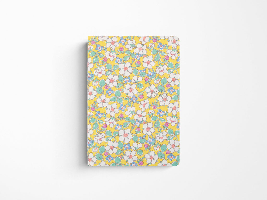 Hobonichi Techo Hon A6 2025 - Liberty Fabrics Paysanne Blossom