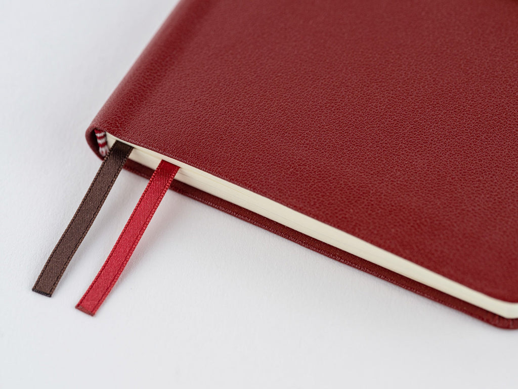 Hobonichi Techo Weeks 2025 - Pomegranate Leather