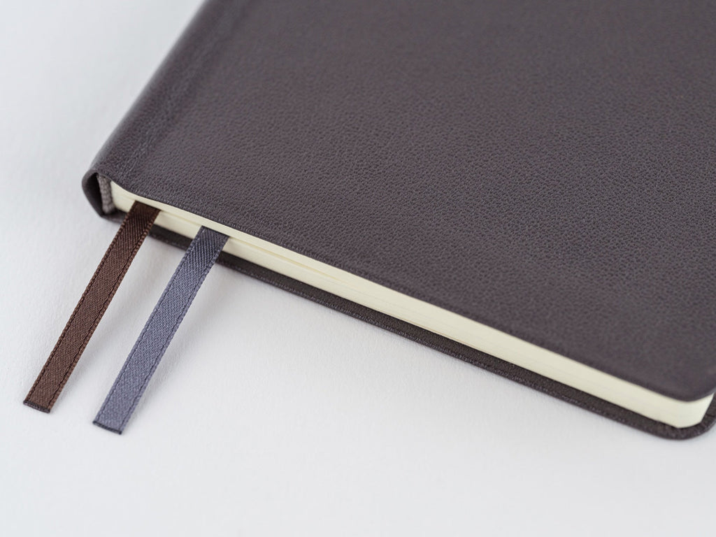 Hobonichi Techo Weeks 2025 - Steel Gray Leather