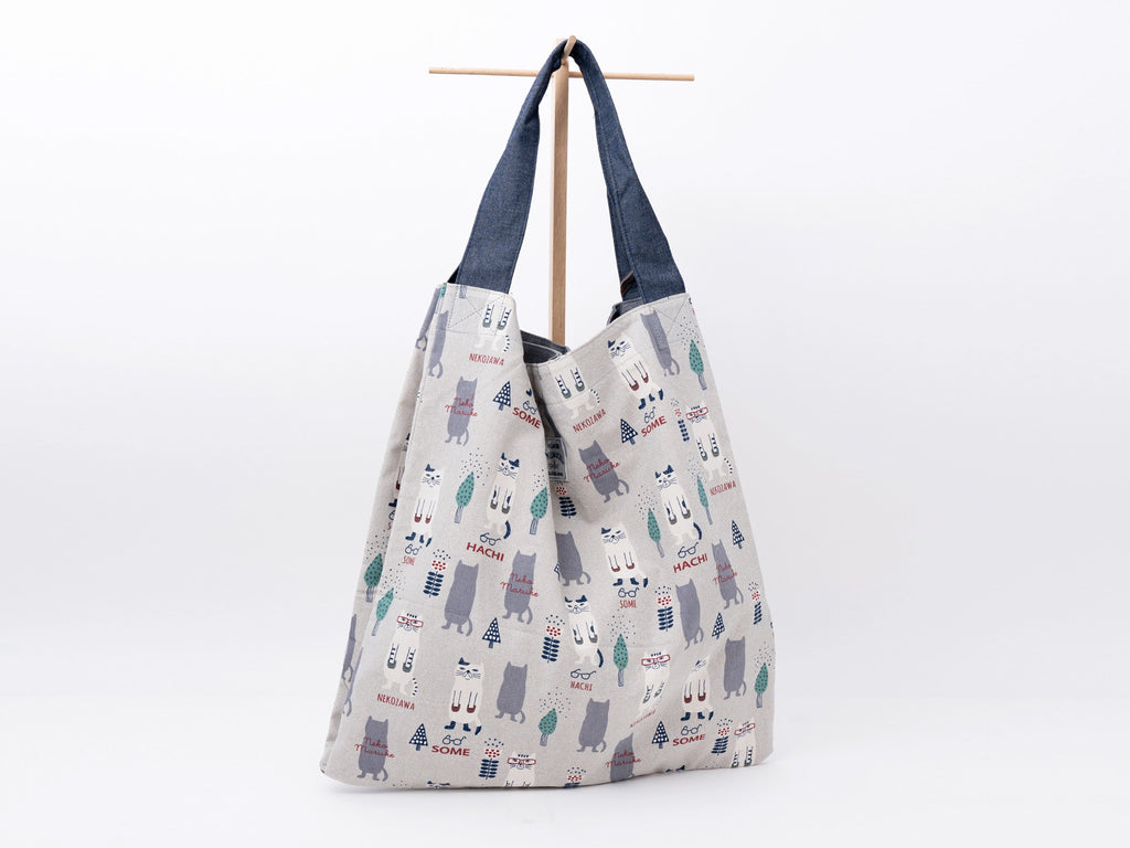 Kusuguru Japan Three Cats Embroidered Large Tote Bag - Gray