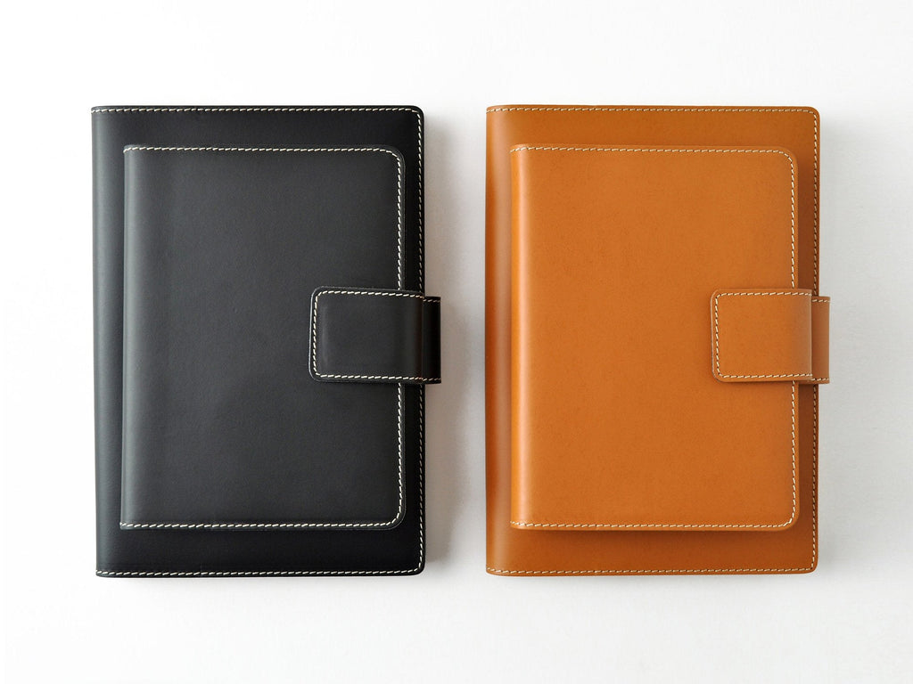 https://www.jennibick.com/cdn/shop/products/bella-refillable-recycled-leather-journal_1024x1024.jpg?v=1683345122